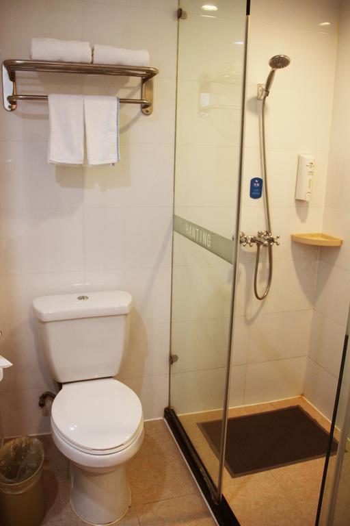 Hanting Express Shanghai Xinzhuang South Square Room photo